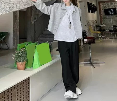 【秋コーデ6日目:3点セット】 ①スウェットJKT ②長袖Tシャツ白 ③黒パンツ